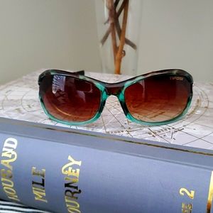 NWOT-Tifosi Women's Sunglasses